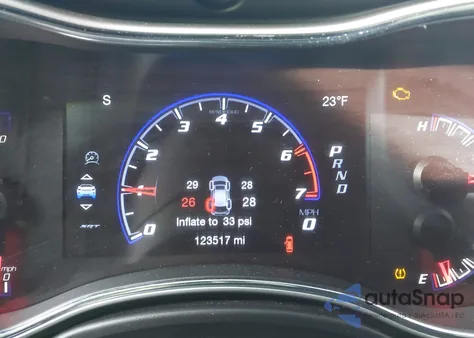 2016 Jeep Grand Cherokee Srt z USA, uszkodzony, nr VIN 1C4RJFDJ8GC398934